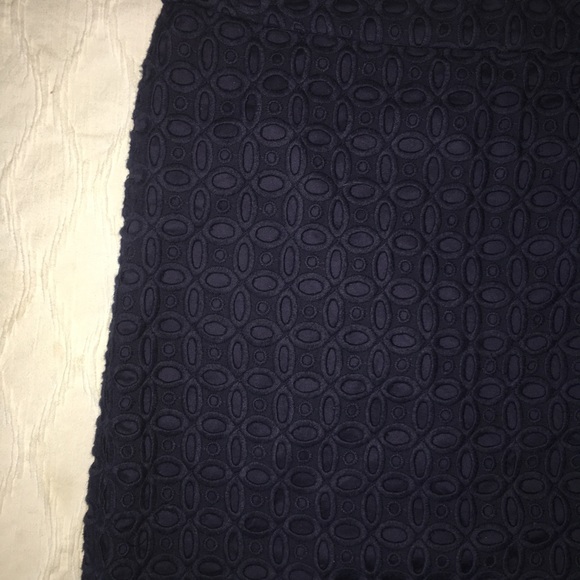 J Crew Navy Blue Eyelet Skirt size 0 - Picture 2 of 4